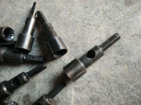 點(diǎn)擊查看詳細(xì)信息<br>標(biāo)題：錨索攪拌器 閱讀次數(shù)：2080